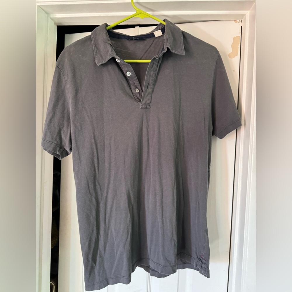 Men’s grey polo